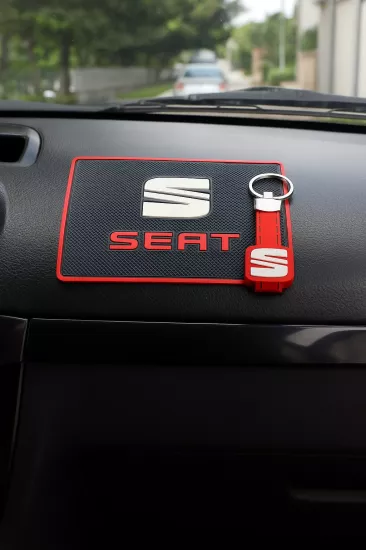 St Logolu Araç İçi Torpido Üstü Kaydırmaz Ped ve Anahtarlık Seti