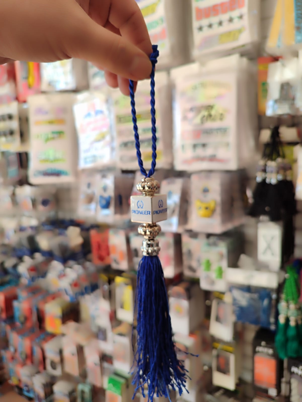 Egzoz Püskülü Dikiz Ayna Püskülü Mavi Pione