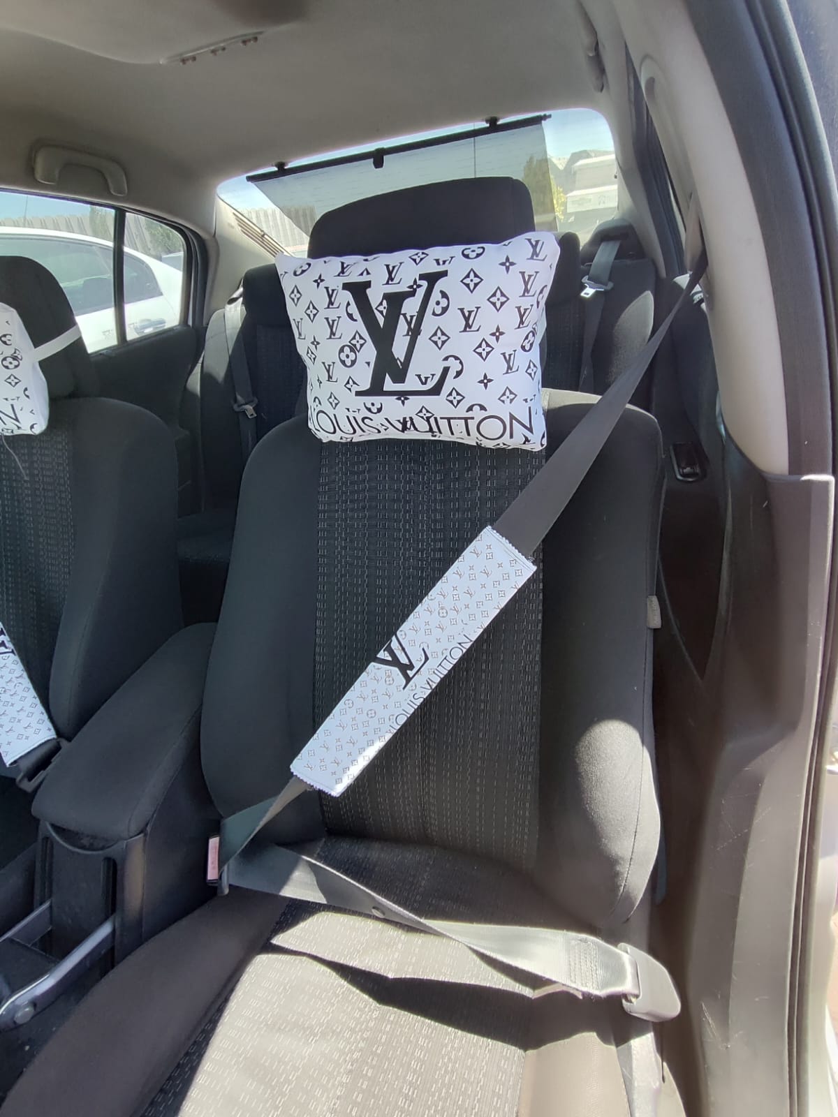 TKY Lv Boyun Yastığı Emniyet Kemer Pedi Seti Beyaz