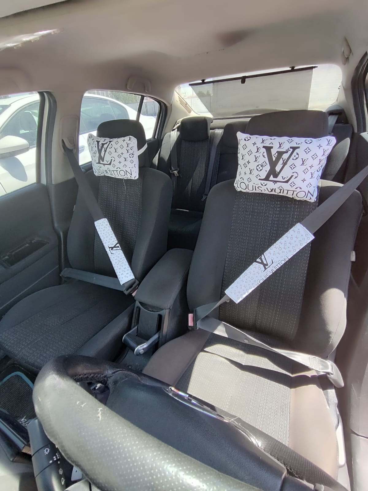 TKY Lv Boyun Yastığı Emniyet Kemer Pedi Seti Beyaz